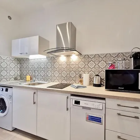 Apartment Le Foch2 By Guys *